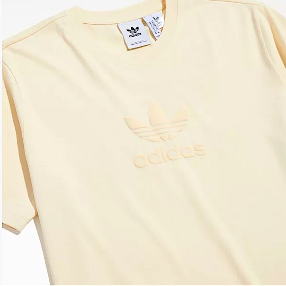Trefoil Logo Puff Print Tee